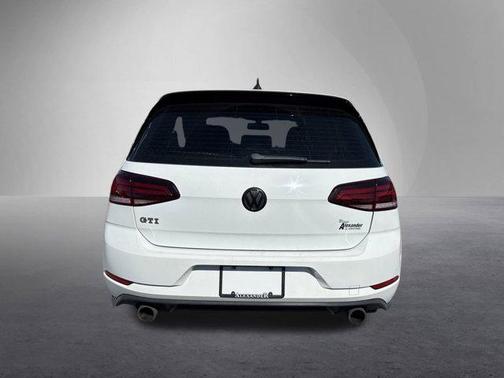 2018 Volkswagen Golf GTI 2.0T S 4-Door