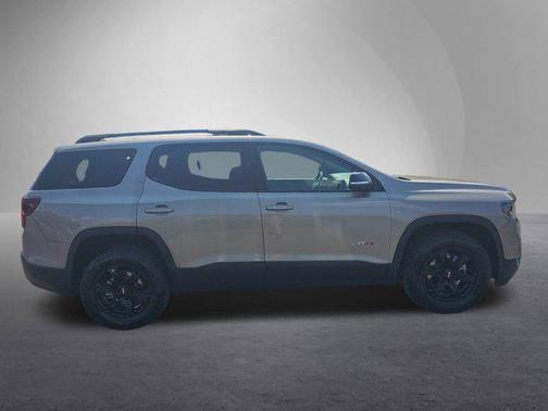 2022 GMC Acadia AWD AT4