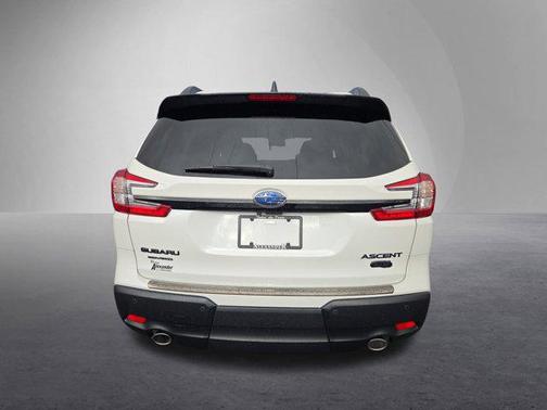 Crystal White Pearl 2026 Subaru Ascent Onyx Edition Touring 7-Passenger