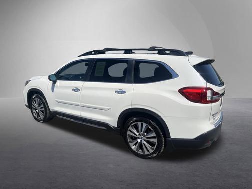 Crystal White Pearl 2020 Subaru Ascent Touring 7-Passenger