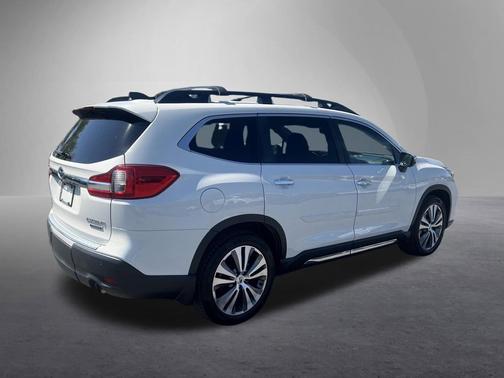 Crystal White Pearl 2020 Subaru Ascent Touring 7-Passenger