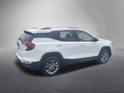 Summit White 2024 GMC Terrain SLT