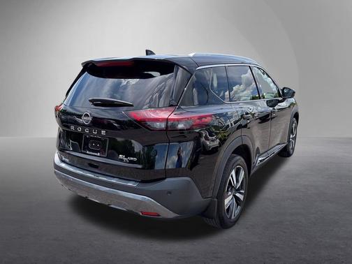 Super Black 2023 Nissan Rogue SL