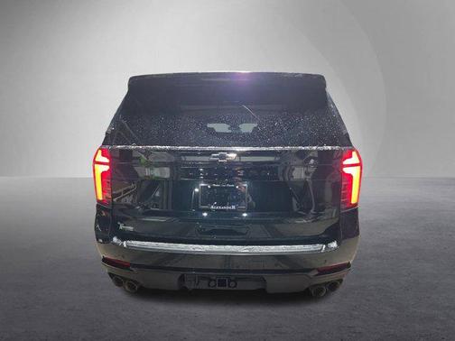 2025 Chevrolet Suburban 4WD Z71