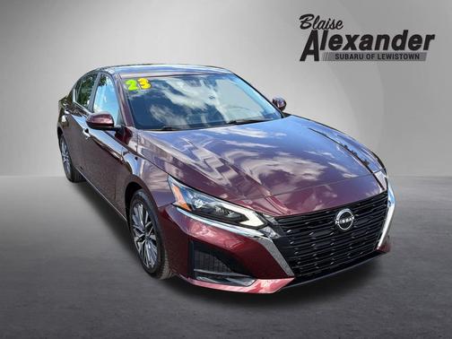 Garnet Pearl Metallic 2023 Nissan Altima 2.5 SV
