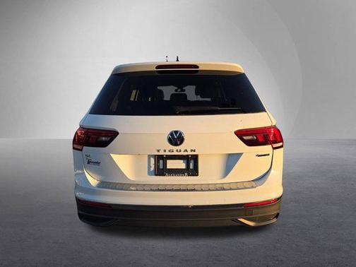 2022 Volkswagen Tiguan 2.0T SE 4MOTION