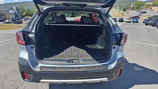 2021 Subaru Outback Limited XT