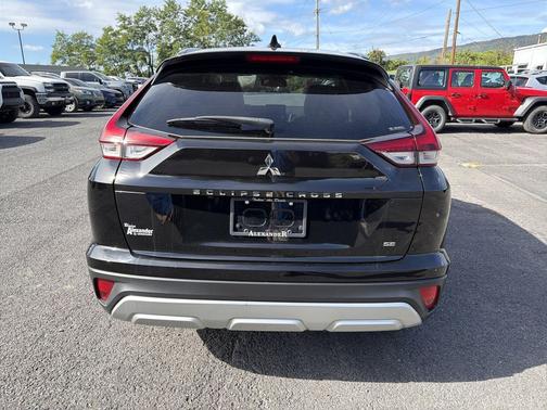 White Diamond 2025 Mitsubishi Eclipse Cross SE
