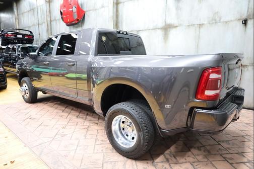2024 RAM 3500 Laramie Mega Cab 4x4 6'4' Box