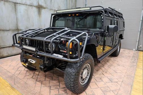 2006 Hummer H1 Alpha Enclosed