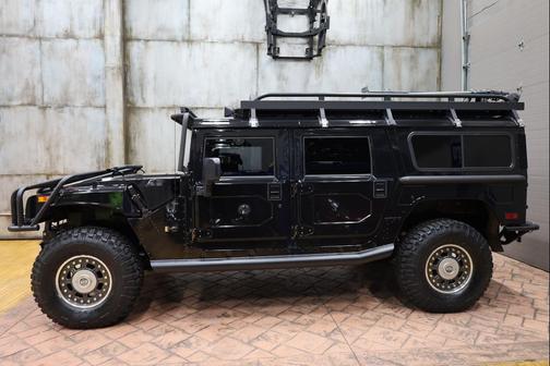 2006 Hummer H1 Alpha Enclosed