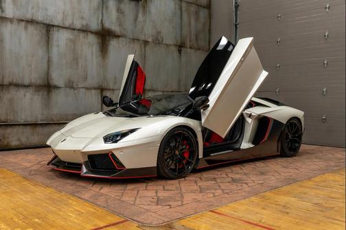 2015 Lamborghini Aventador LP700-4