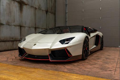 2015 Lamborghini Aventador LP700-4