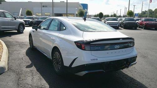 2025 Hyundai SONATA Hybrid Limited