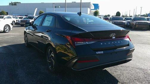 2025 Hyundai ELANTRA Sport