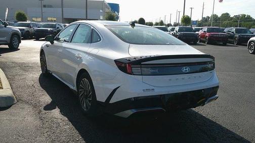 2025 Hyundai SONATA Hybrid Limited