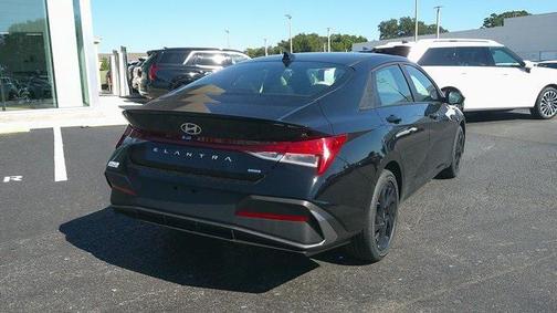 2026 Hyundai ELANTRA HEV SEL Sport