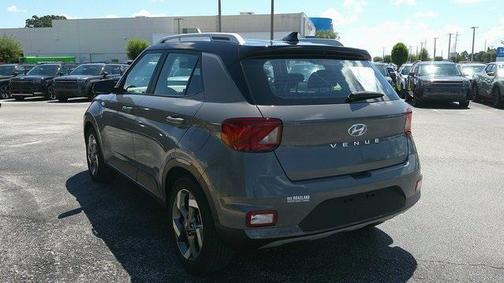 2022 Hyundai VENUE Limited
