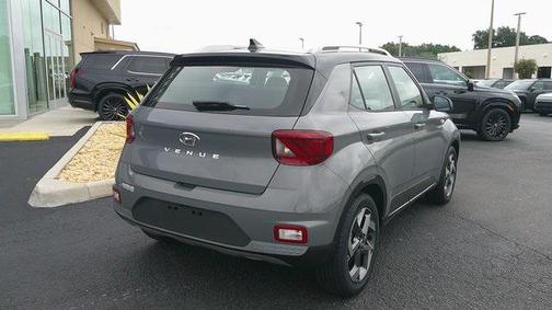 2022 Hyundai VENUE Limited