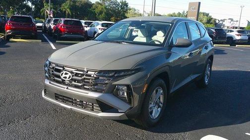 2026 Hyundai TUCSON SE