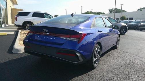 2025 Hyundai ELANTRA Sport