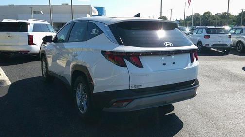 2025 Hyundai TUCSON SE