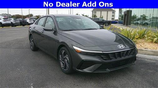 2025 Hyundai ELANTRA SEL