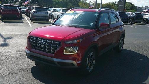 2024 Hyundai VENUE SEL