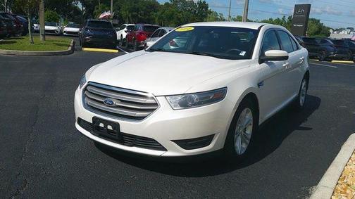 2014 Ford Taurus SEL
