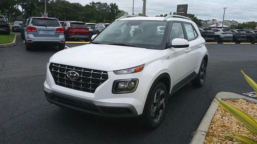 2025 Hyundai VENUE SEL
