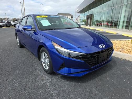 2023 Hyundai ELANTRA SE