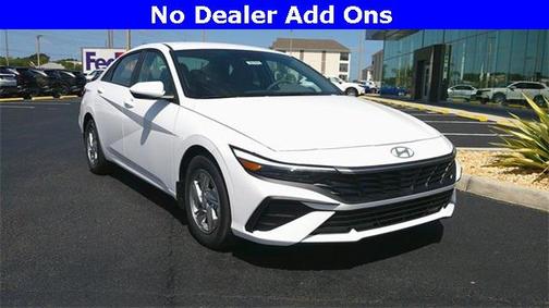 2025 Hyundai ELANTRA SE