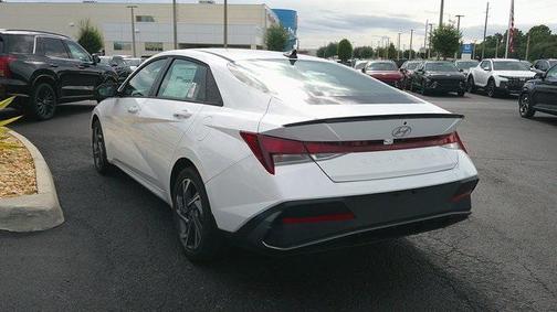 2025 Hyundai ELANTRA Sport
