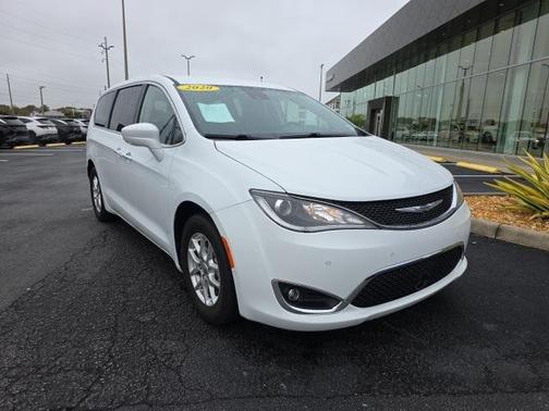 2020 Chrysler Pacifica Touring