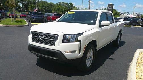 2022 Nissan Frontier SV