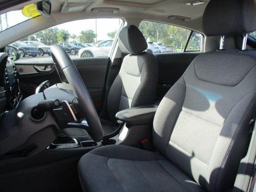 2020 Hyundai IONIQ Hybrid SEL