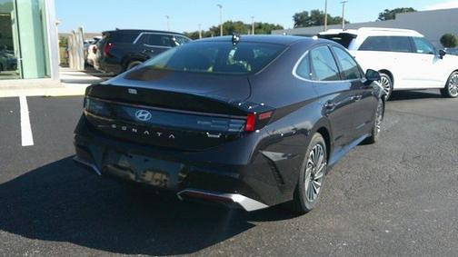 2025 Hyundai SONATA Hybrid SE