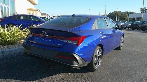 2025 Hyundai ELANTRA Sport