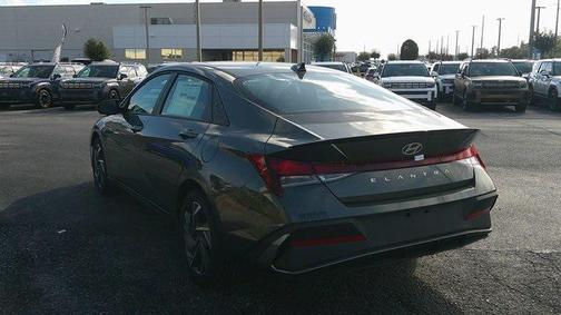 2025 Hyundai ELANTRA Sport