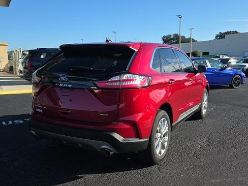 2023 Ford Edge Titanium