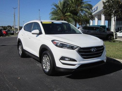 2016 Hyundai TUCSON SE