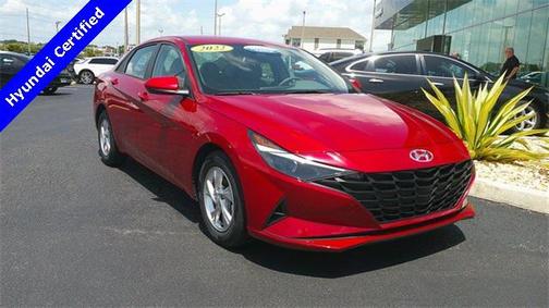 2022 Hyundai ELANTRA SE