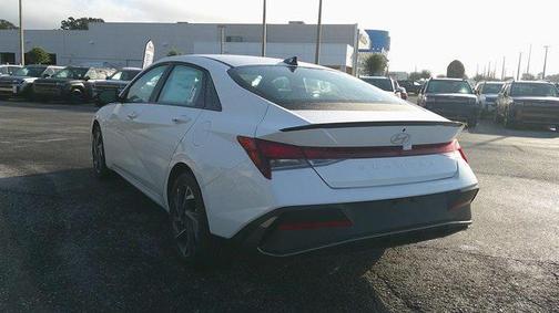 2025 Hyundai ELANTRA Sport