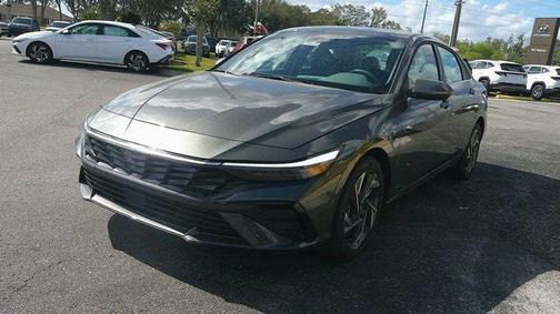 2025 Hyundai ELANTRA SEL