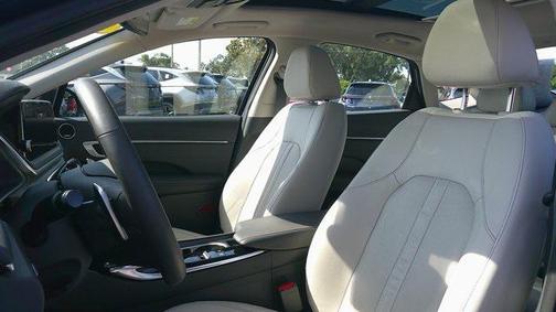 2022 Hyundai SONATA Limited