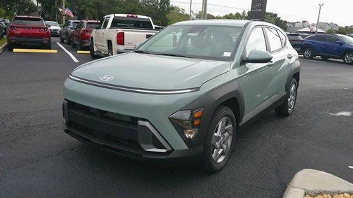 2026 Hyundai KONA SE