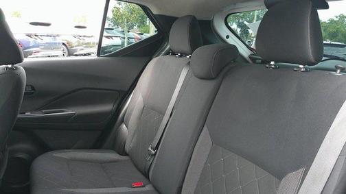2019 Nissan Kicks S