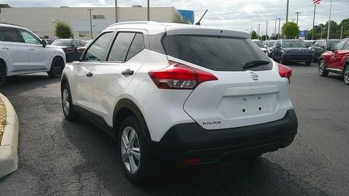 2019 Nissan Kicks S
