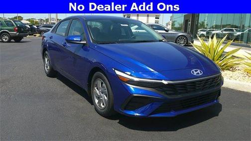 2025 Hyundai ELANTRA SE