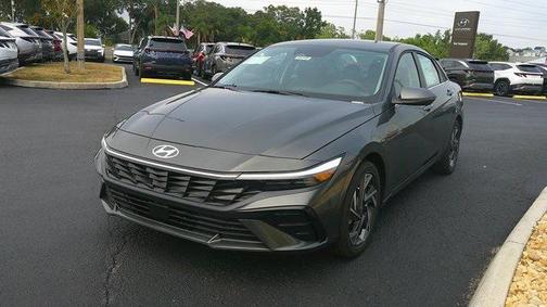 2025 Hyundai ELANTRA Limited